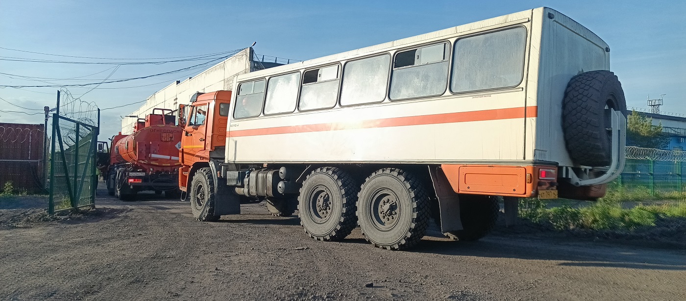 СПЕЦЗАКАЗ | Вахтовые перевозки в Таре в Омской области