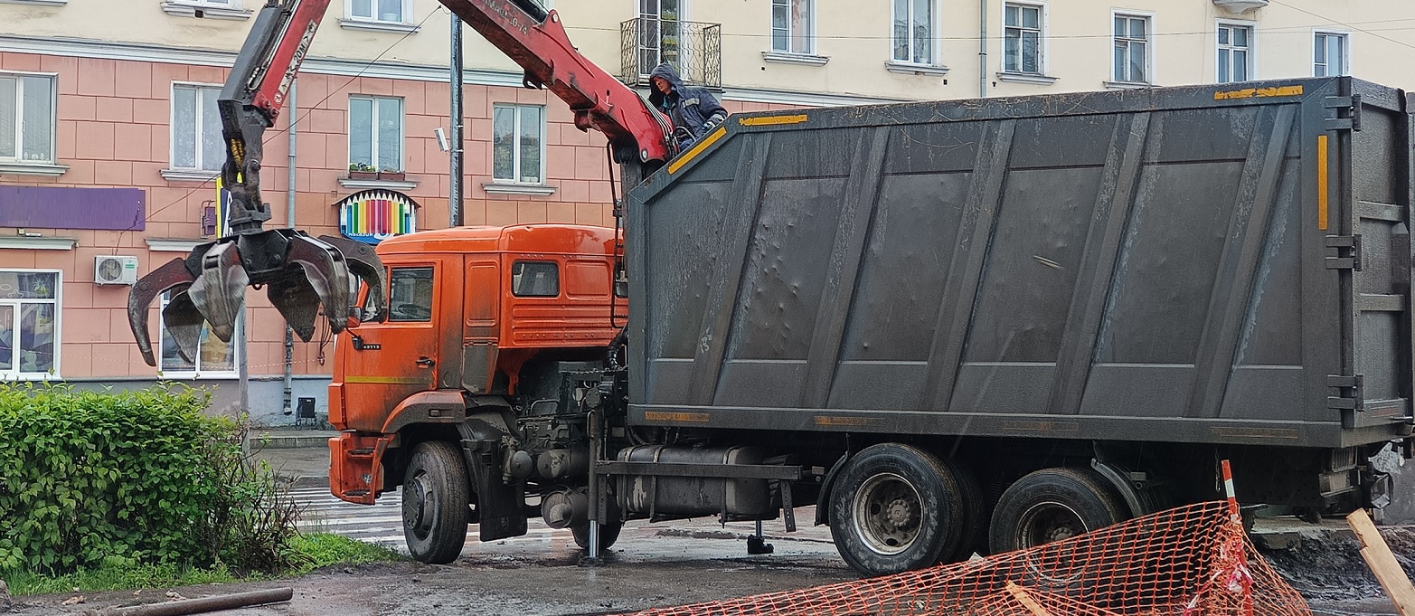 Услуги по ремонту ломовозов в Омской области