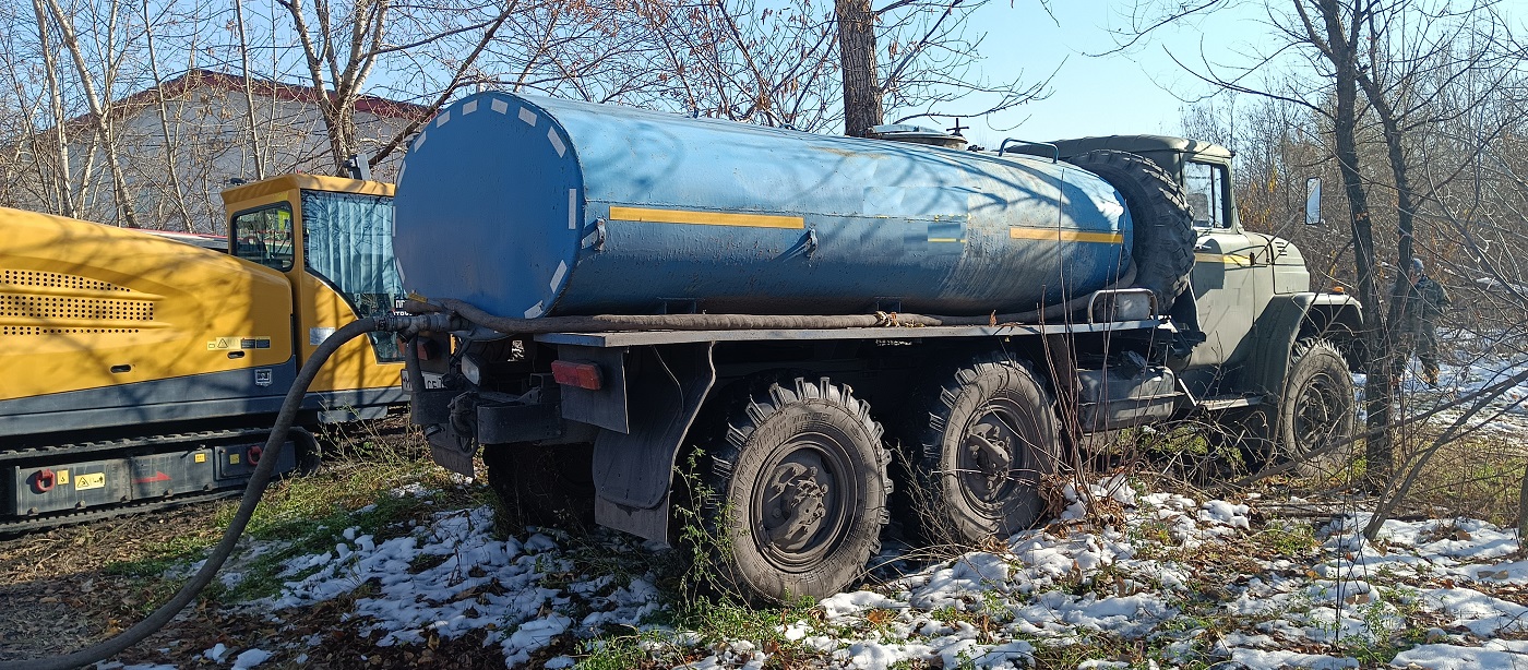 Заказ водовозов для привоза воды в Омской области